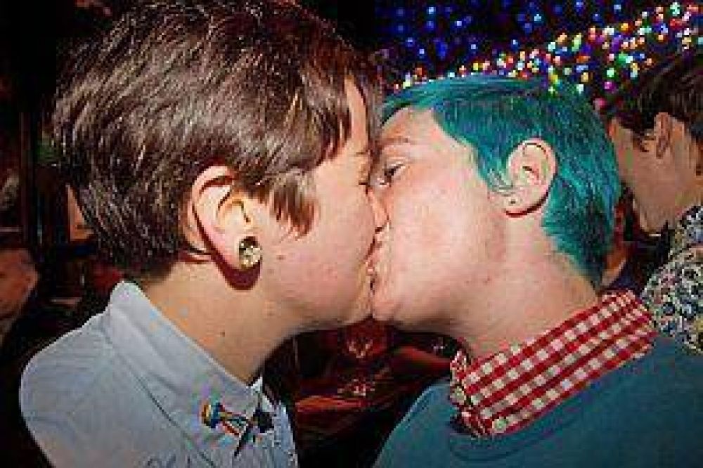 Nueva Zelanda aprob� bodas gay