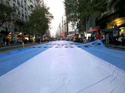 Comenz� la concentraci�n para la marcha a Plaza de Mayo por el #18A