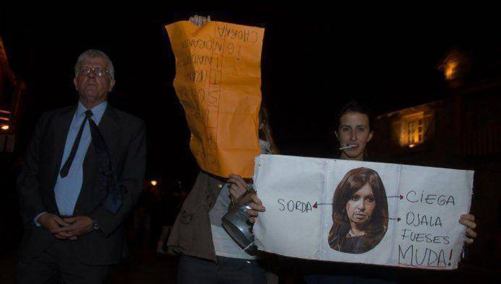 Movilizaci�n opositora en Bariloche