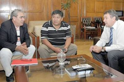 Yauhar se reuni� con Jorge �vila