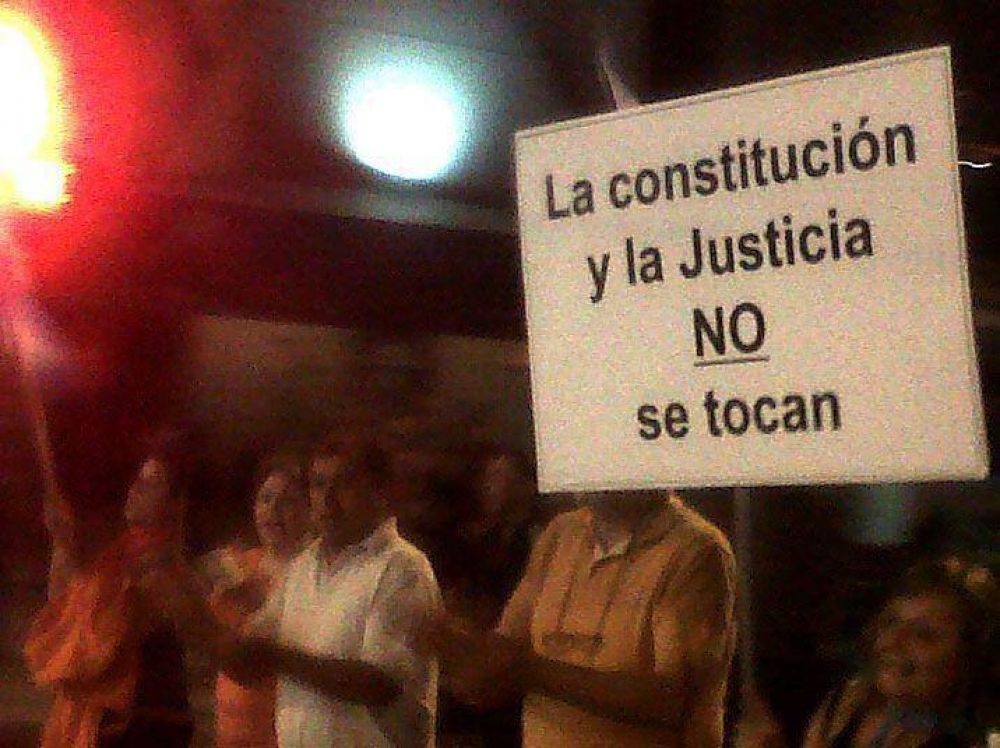 M�s de 5.000 personas se juntaron en Neuqu�n por el 18A