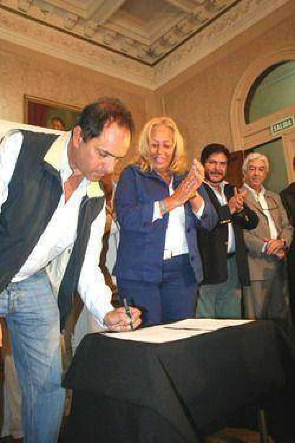 Scioli nuevamente en Campana: