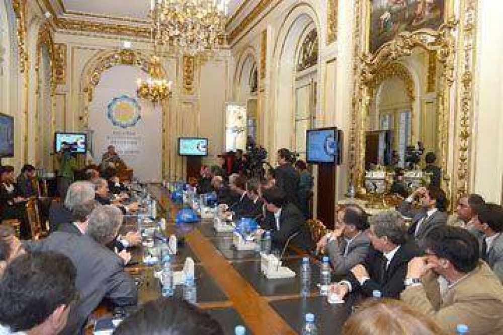 Siete municipios firmaron convenio por $ 424 millones