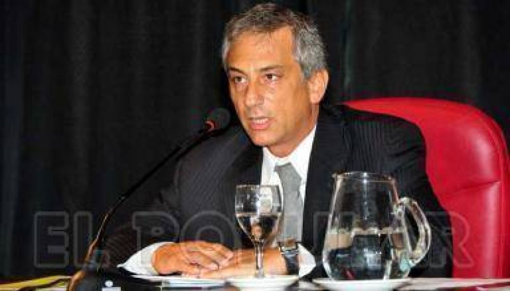Municipios, obligados a hacerse "cargo de las responsabilidades de la Provincia"
