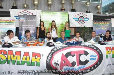 Se present� la carrera de TC en Olavarr�a