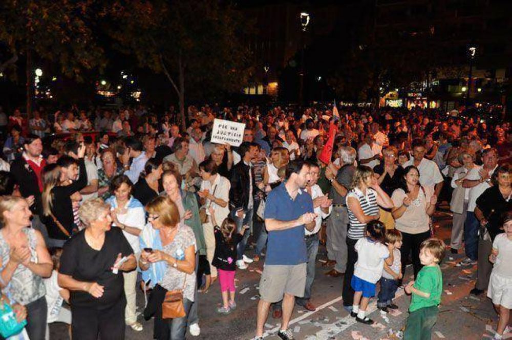 18A: unas 400 personas se sumaron a la protesta en Santa Rosa