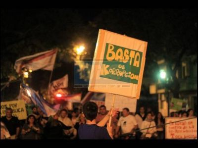 18A: unas 3.000 personas se movilizaron en Paran�