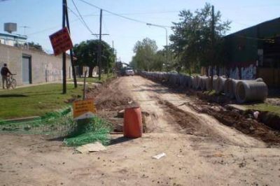 Comenzaron los trabajos de pavimentaci�n en la Avenida Paul Groussac 