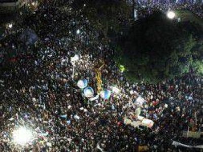 #18A: La opini�n de los pol�ticos opositores sobre el masivo cacerolazo contra el Gobierno