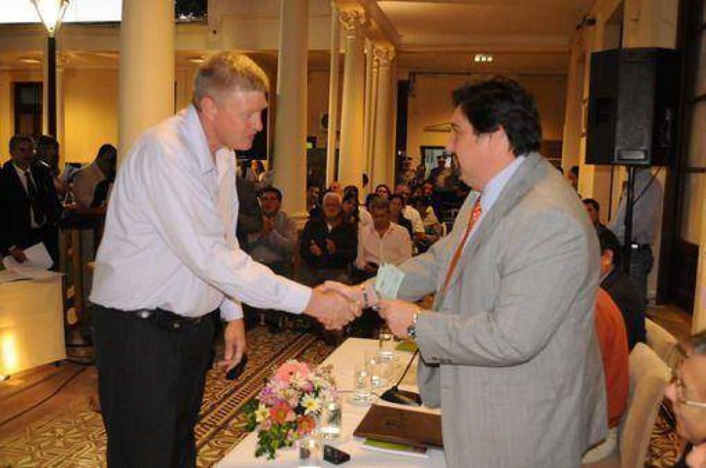 Closs present� obras por 371,5 millones para los municipios