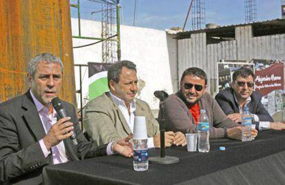 Presentaron la �ltima etapa de la obra de arte �El Coloso de Avellaneda�