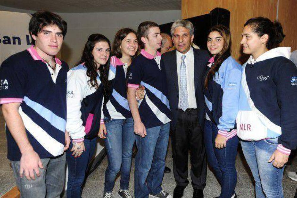 Volver a las aulas: El Gobierno present� el Plan 20-30