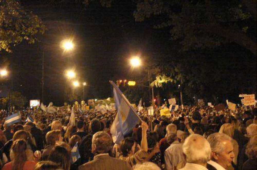 En San Isidro, el 18A reuni� a una multitud