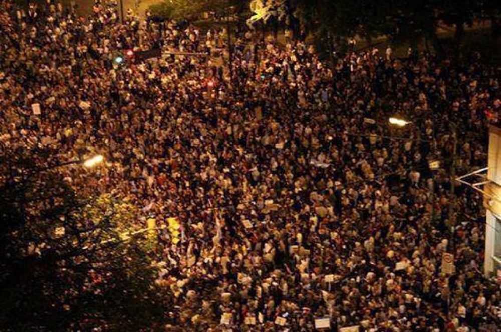 "Mitad del reclamo fue para el Gobierno y mitad para la oposici�n"