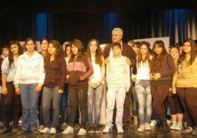Baratti ratific� el compromiso del Municipio con los estudiantes cipole�os 
