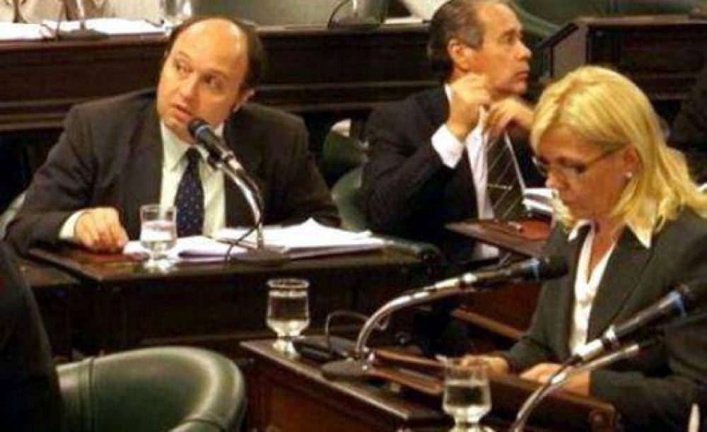 Denuncia incumplimientos en financiamiento de bibliotecas