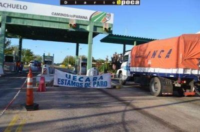 Peajes: 20 mil veh�culos pasaron gratis por el paro