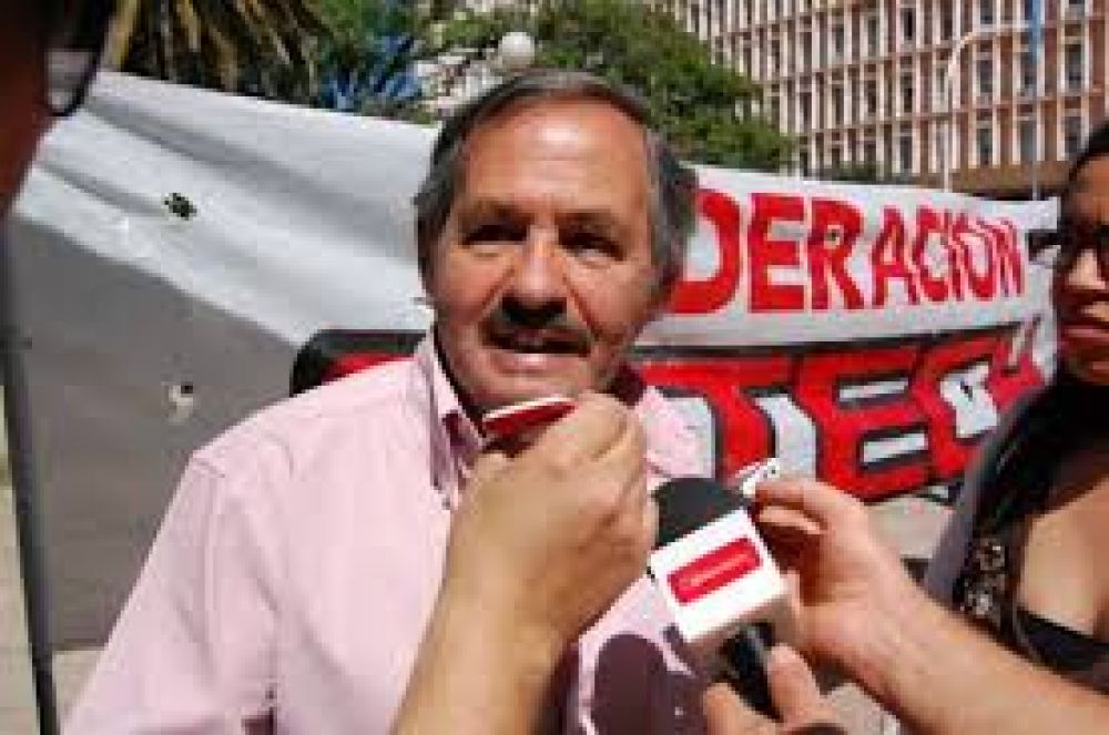 Sitech Federaci�n corta las rutas del interior chaque�o