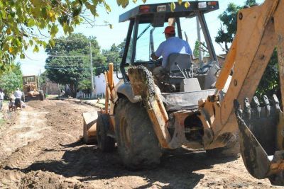 Vialidad Provincial realiz� cuneteo y perfilado de calles en el barrio �La Chola�