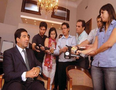 Echegaray: "L�zaro B�ez es un contribuyente m�s"