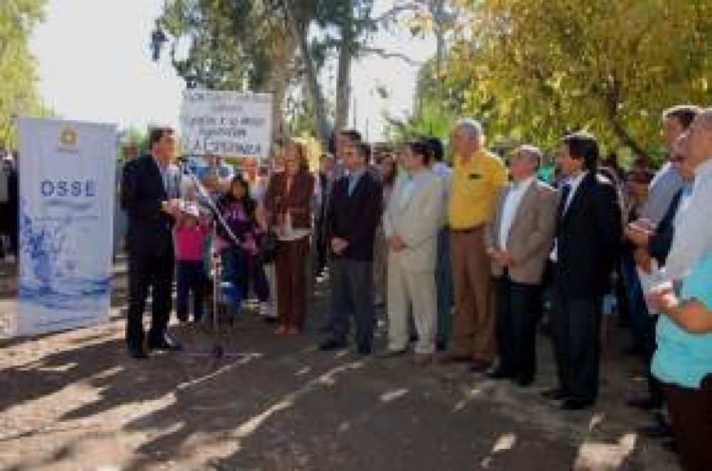 OSSE inaugur� obras en Chimbas