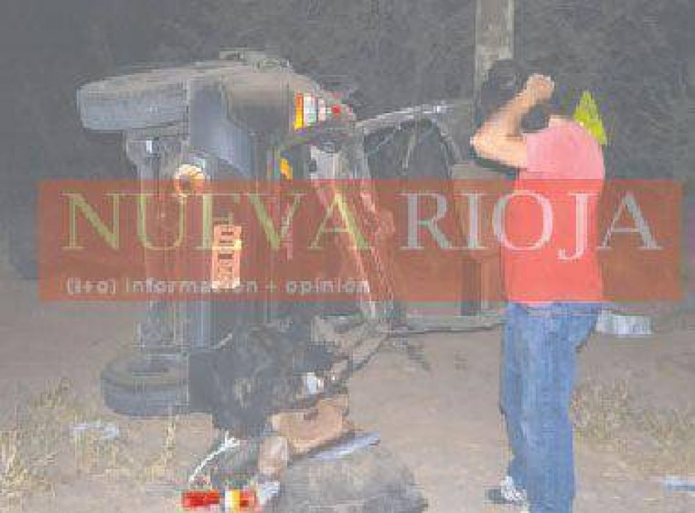 Dos heridas de gravedad en un vuelco por esquivar un caballo