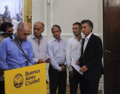 Macri promete cazar a los "infiltrados" de su gabinete