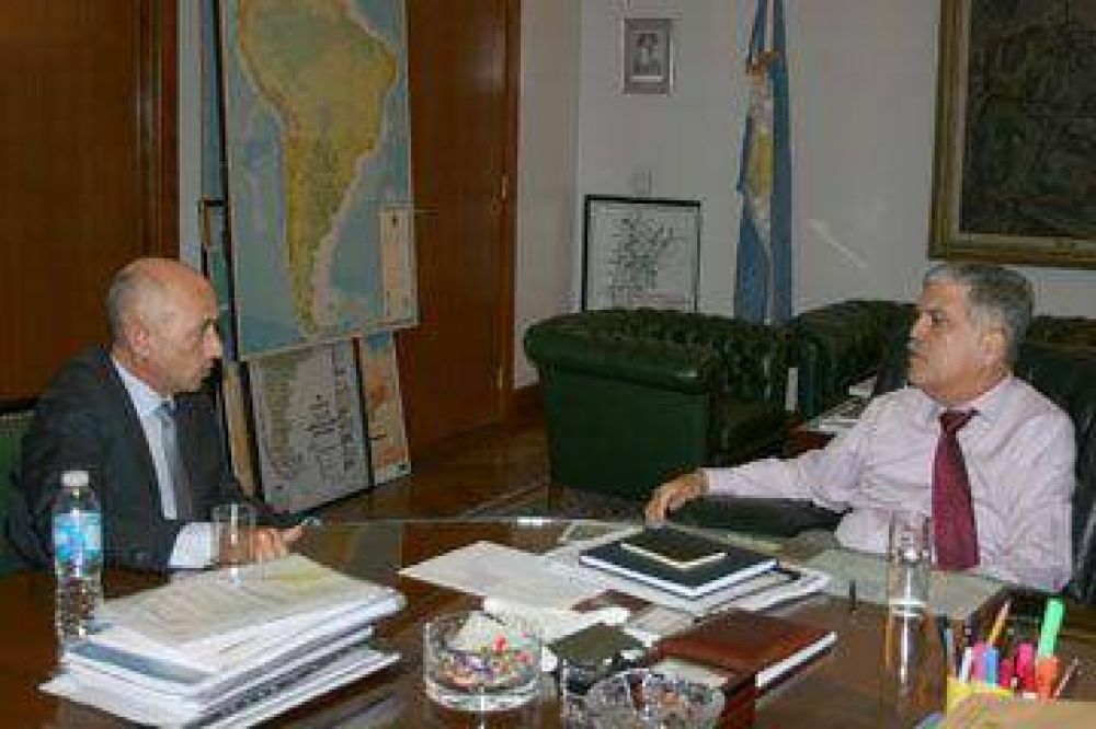 Cotillo se reuni� con De Vido por obras en Santa Cruz