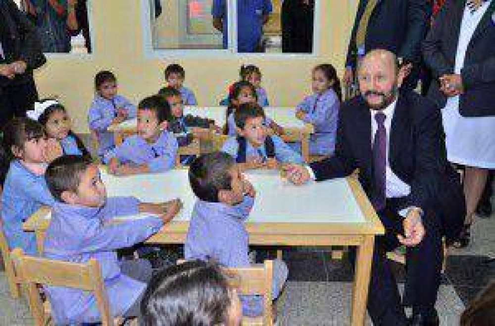 Importantes obras para los cuatro niveles del sistema educativo habilito Insfr�n en Pirane