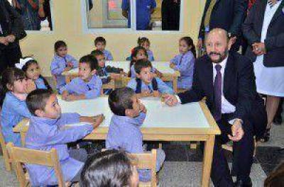 Importantes obras para los cuatro niveles del sistema educativo habilito Insfr�n en Pirane