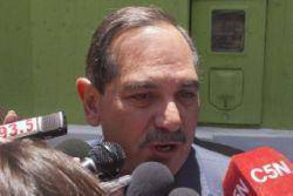 Alperovich rescat� la movilizaci�n en la marcha opositora, aunque no sabe si "impactar� en las urnas"