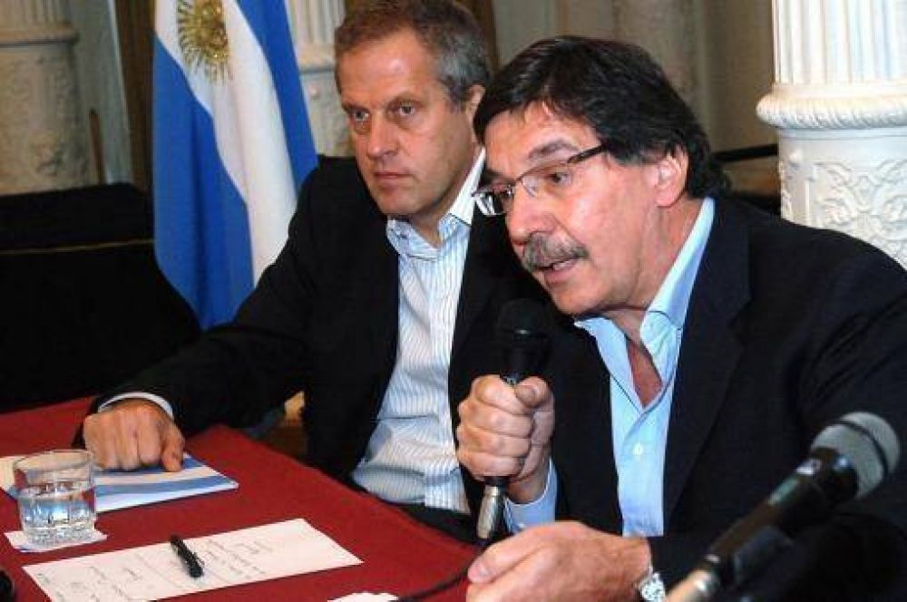  Sileoni anuncia cuadernillos de educaci�n sexual para alumnos del secundario