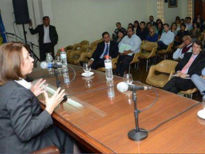 Los legisladores discreparon sobre el l�mite a las cautelares