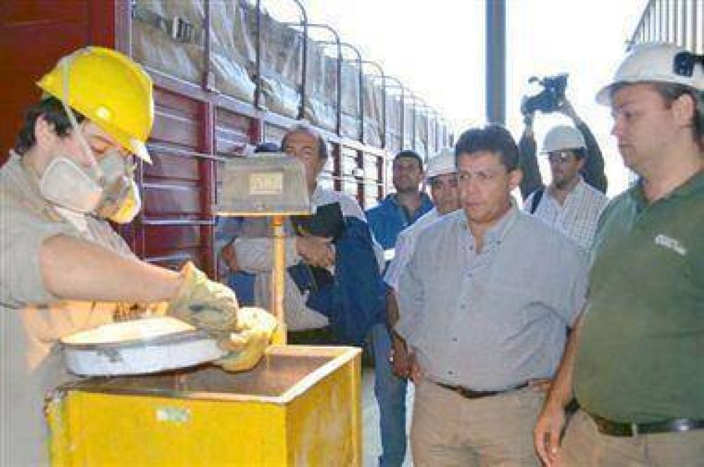 En los puertos, la Provincia aumenta controles y seguridad en transportes