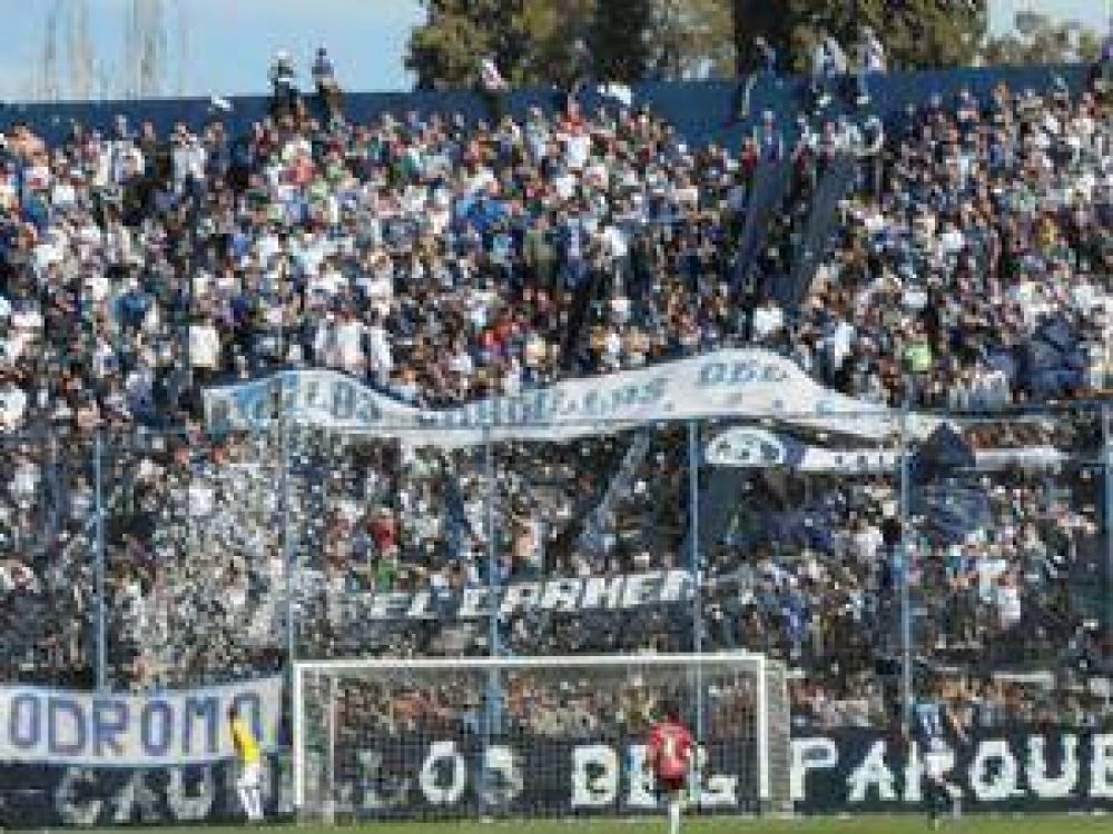 Sarmiento cay� en el �ltimo minuto ante Independiente Rivadavia