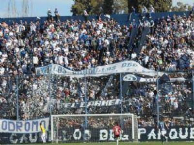 Sarmiento cay� en el �ltimo minuto ante Independiente Rivadavia