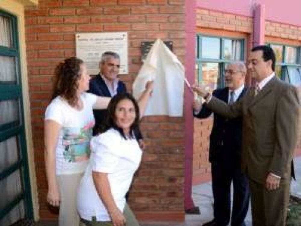 Con emoci�n, el hospital de La Ribera celebr� una d�cada