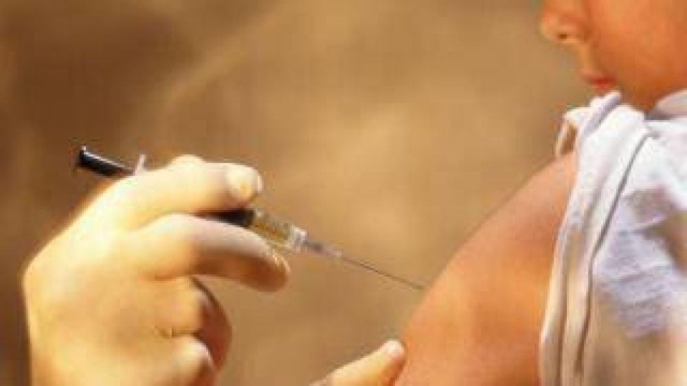 Afirman que no hay faltante de vacunas antigripales