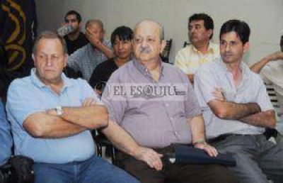 Brizuela del Moral asegur� que el Gobierno est� �destruyendo la provincia�