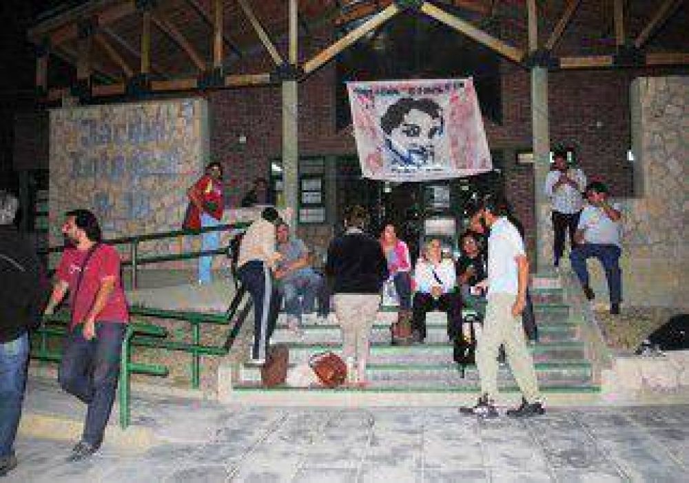 ATEN cumple nueve semanas de huelga 