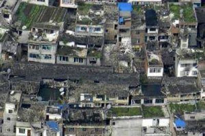 Terremoto en China deja 164 muertos y 5.500 heridos