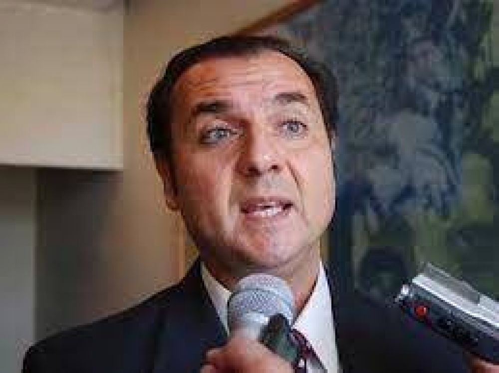 �Hoy la noticia es que despu�s de 10 a�os el Municipio estudiar� el transporte�