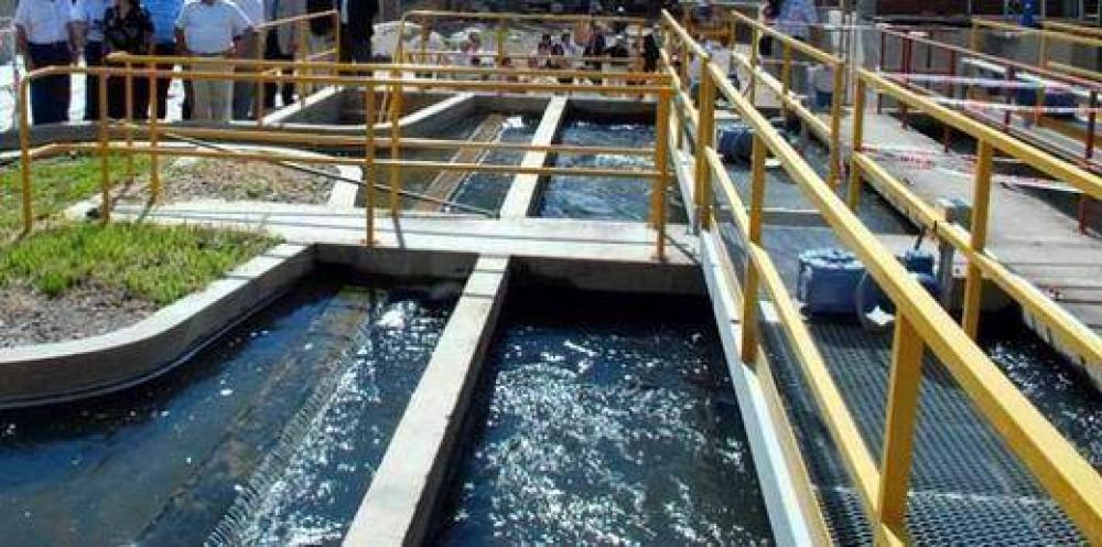 Sierras Chicas: dos d�as sin agua por reparaci�n de un ca�o