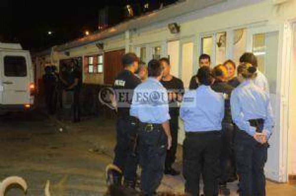 Acusan a efectivo de la S�ptima de perforarle el pulm�n de un disparo