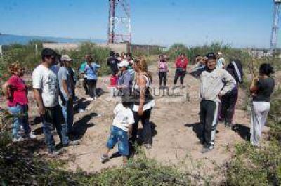 Usurpadores limpiaron y delimitaron los terrenos en el norte de la ciudad