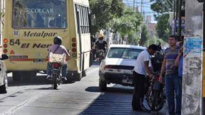 Pese a los controles de tr�nsito, conductores particulares contin�an sin respetar las normas