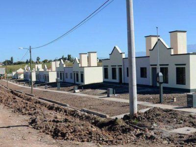 El sorteo de las casas de Lomas de Medeiros est� en manos de la Justicia