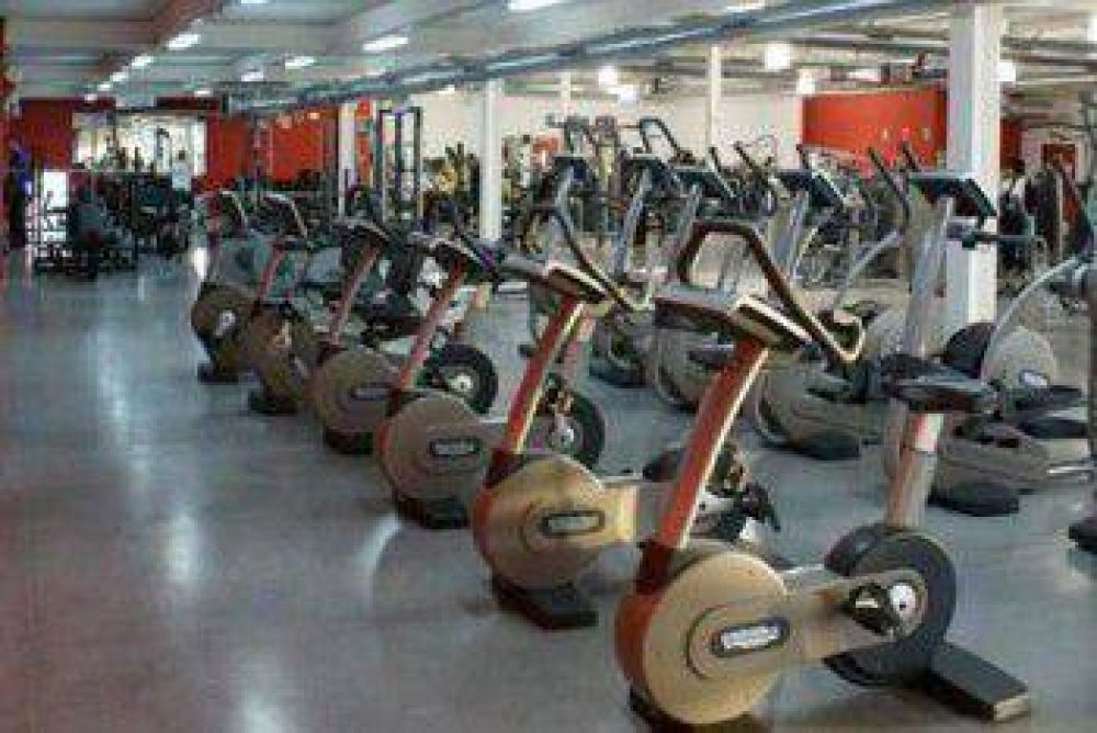 Nuevo formato de negocios: gimnasios bajo costo y virtuales