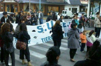 Docentes cobraran 100% de zona sobre la antig�edad