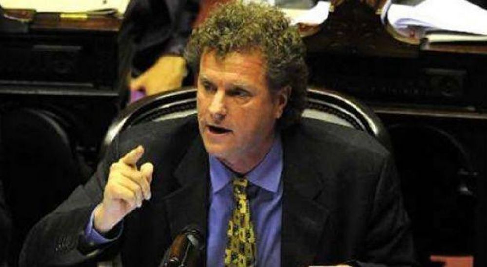 Referentes del GEN y la UCR se re�nen en Provincia con miras a las legislativas